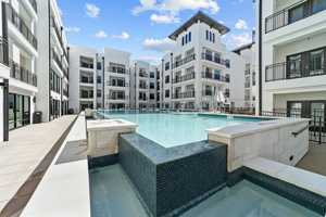 featured image of 2400 Summer Lee Dr