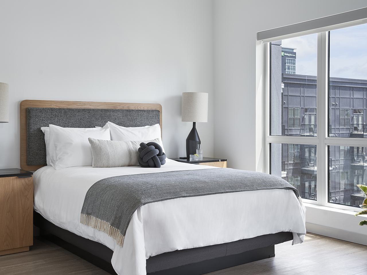 Sentral SoBro - Photo 3 of 25