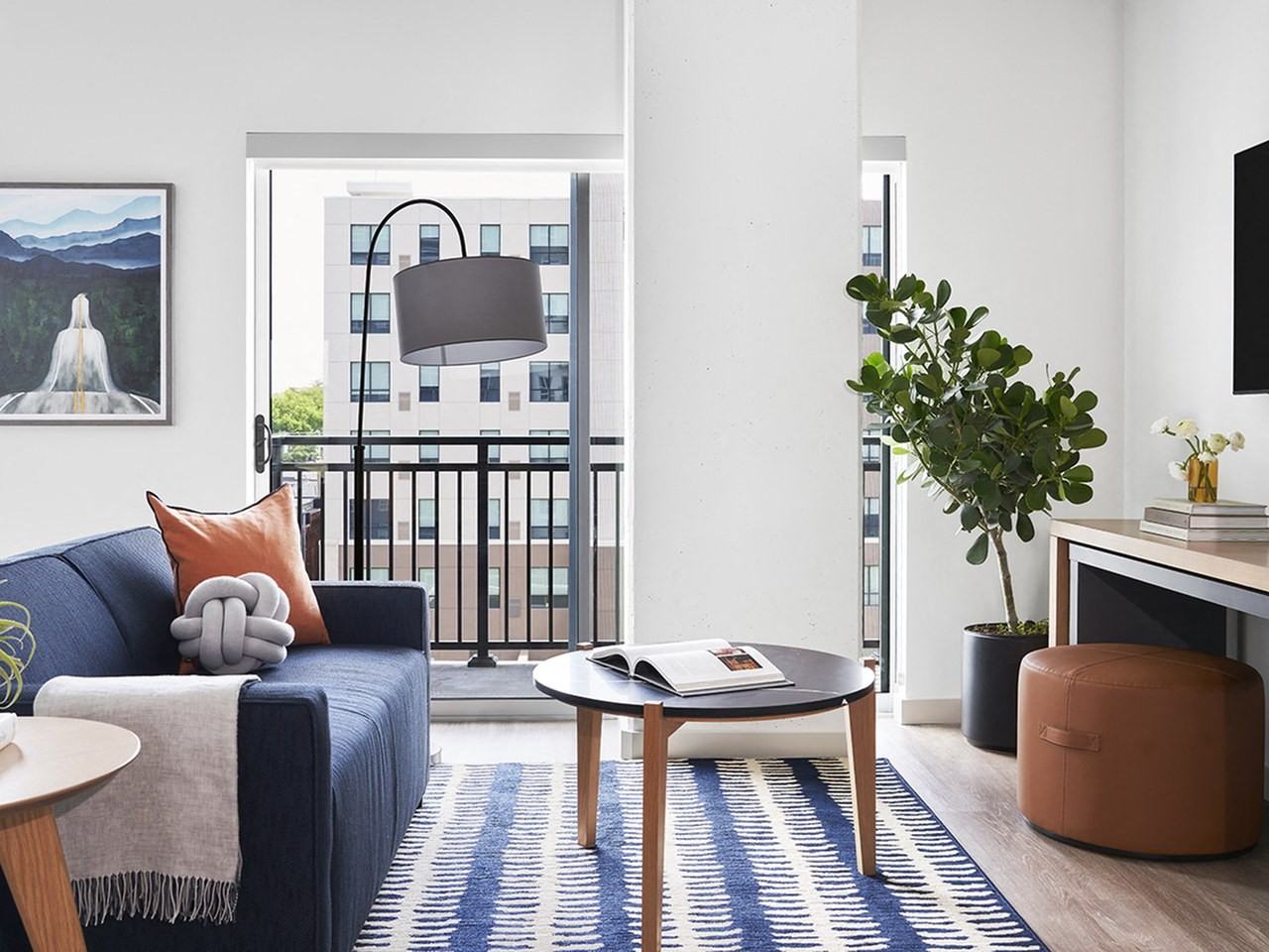 Sentral SoBro - Photo 5 of 25