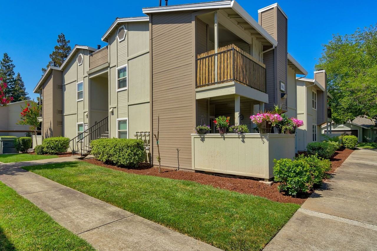 Bellwood - Photo 4 of 15