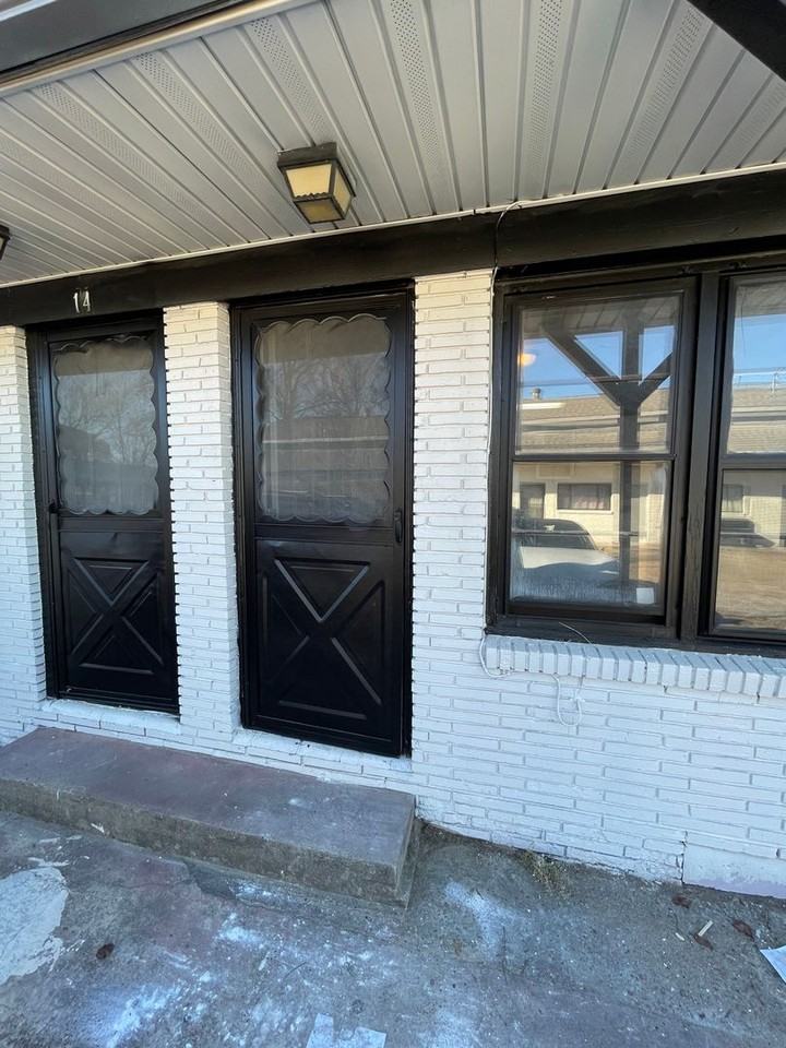 Newly Renovated Apartments - Photo 2 of 12