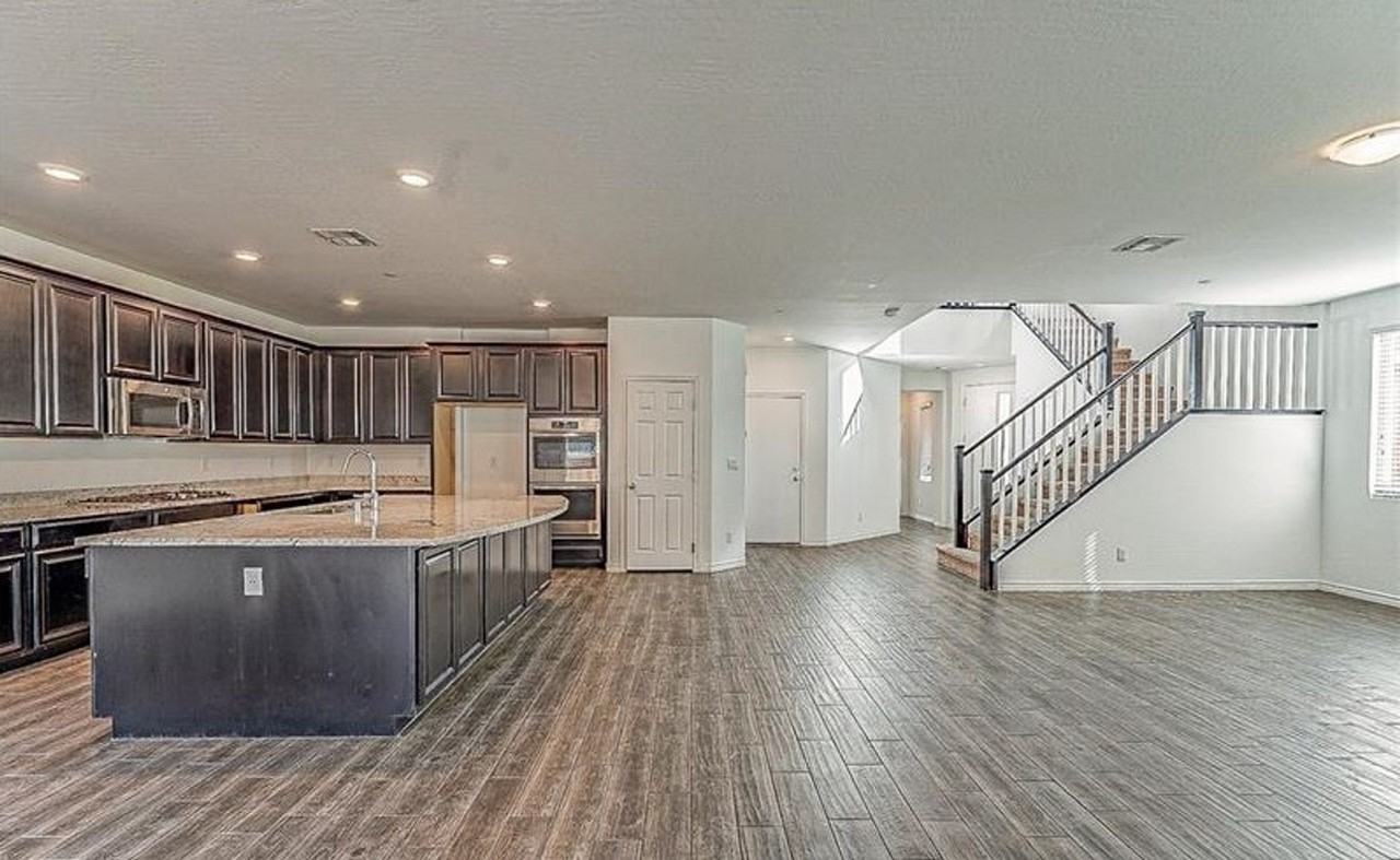 3159 Hazy Hills Ave - Photo 4 of 9