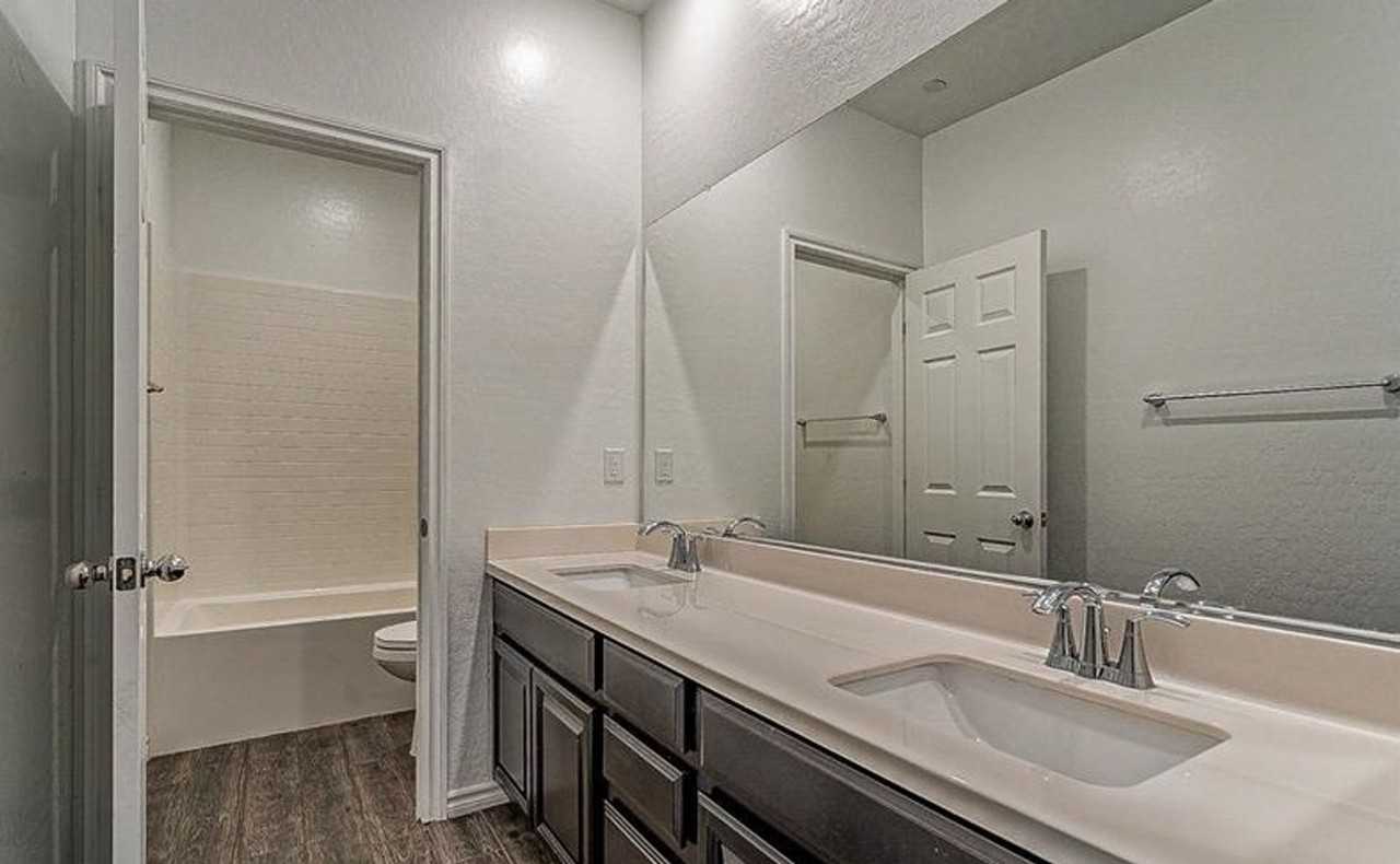 3159 Hazy Hills Ave - Photo 5 of 9