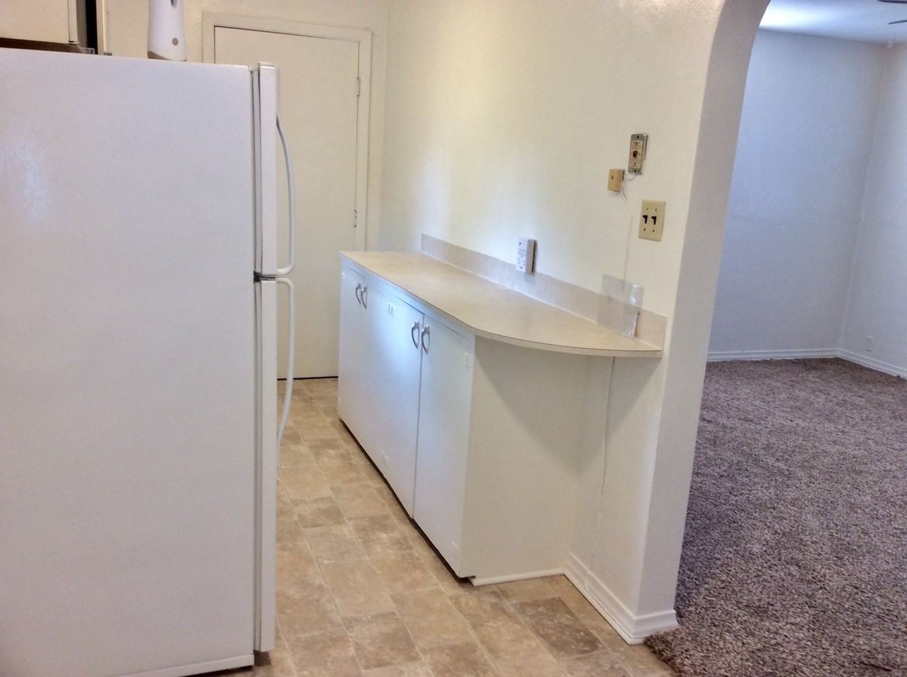 211 1/2 2nd Ave E - Photo 2 of 12