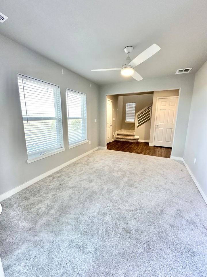 5640 Tramore Ct - Photo 6 of 18