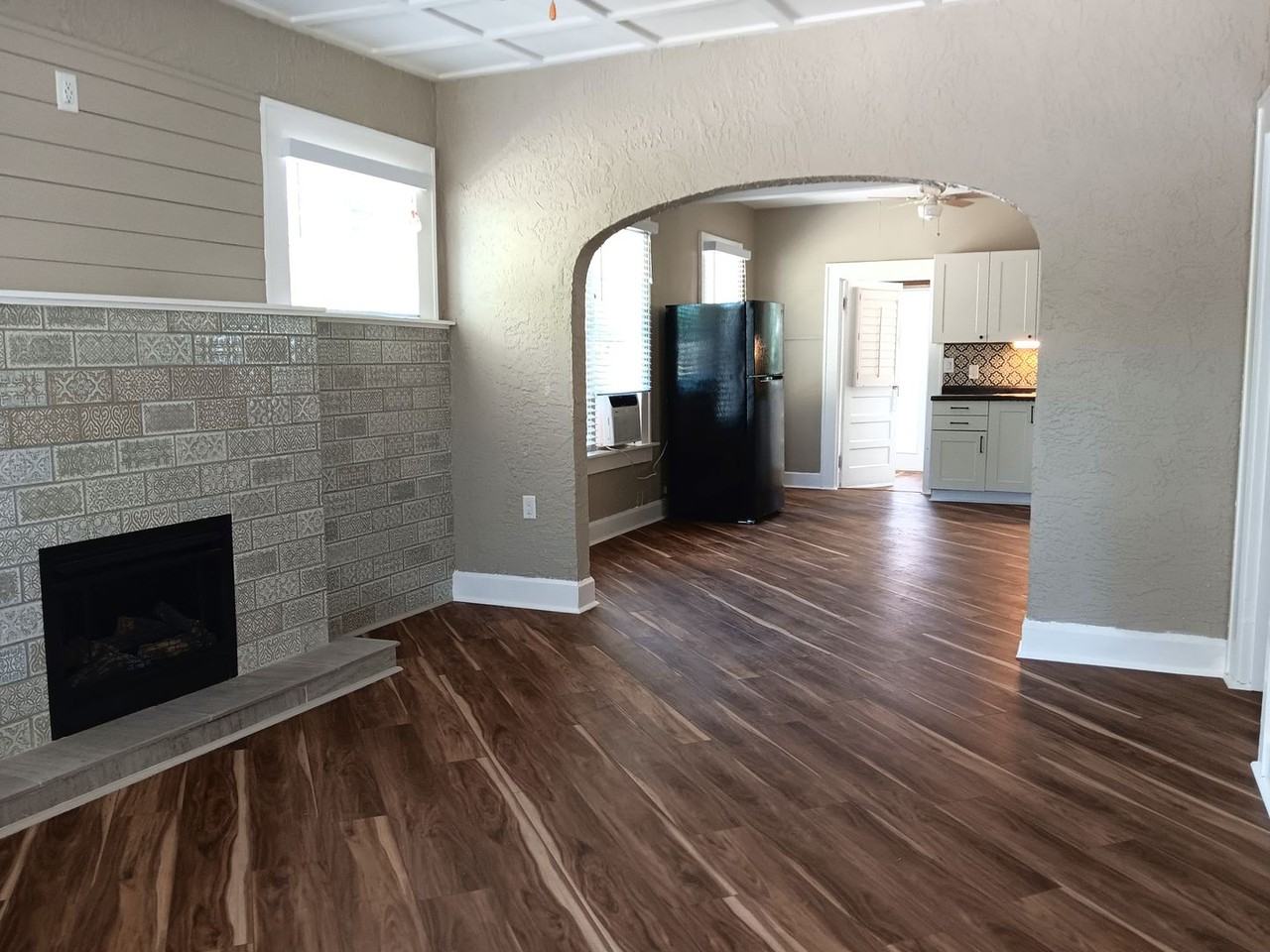 1900 24th St S - Photo 3 of 17