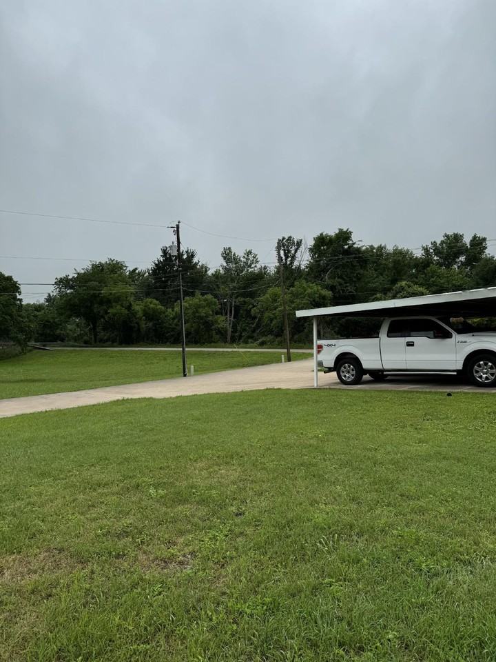 130 Deanna St - Photo 2 of 3