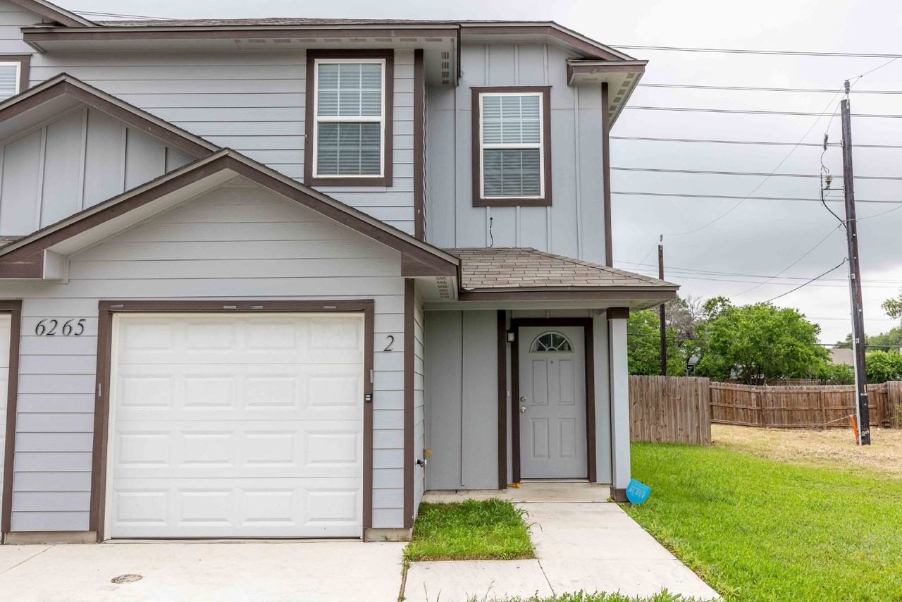 6265 Eddie Way Unit 2 - Photo 3 of 30