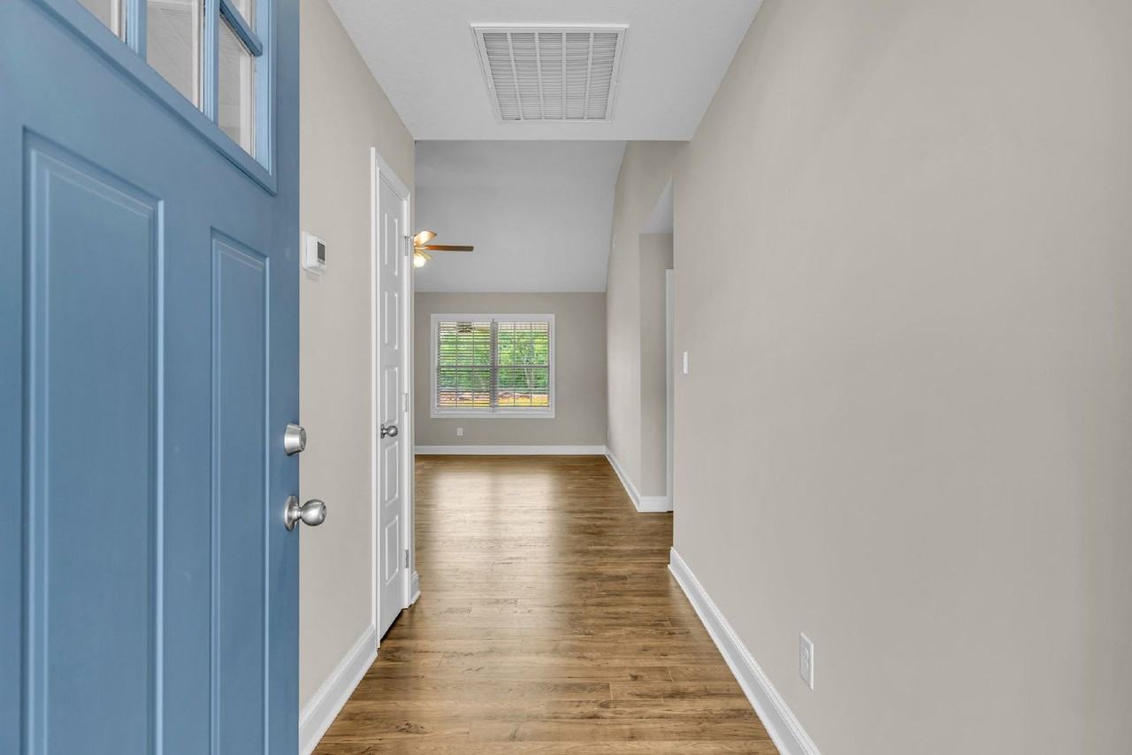 134 Ardell Dr - Photo 4 of 36