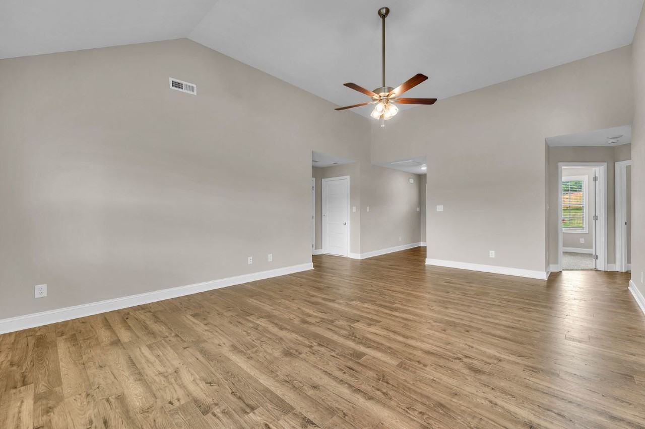 134 Ardell Dr - Photo 7 of 36