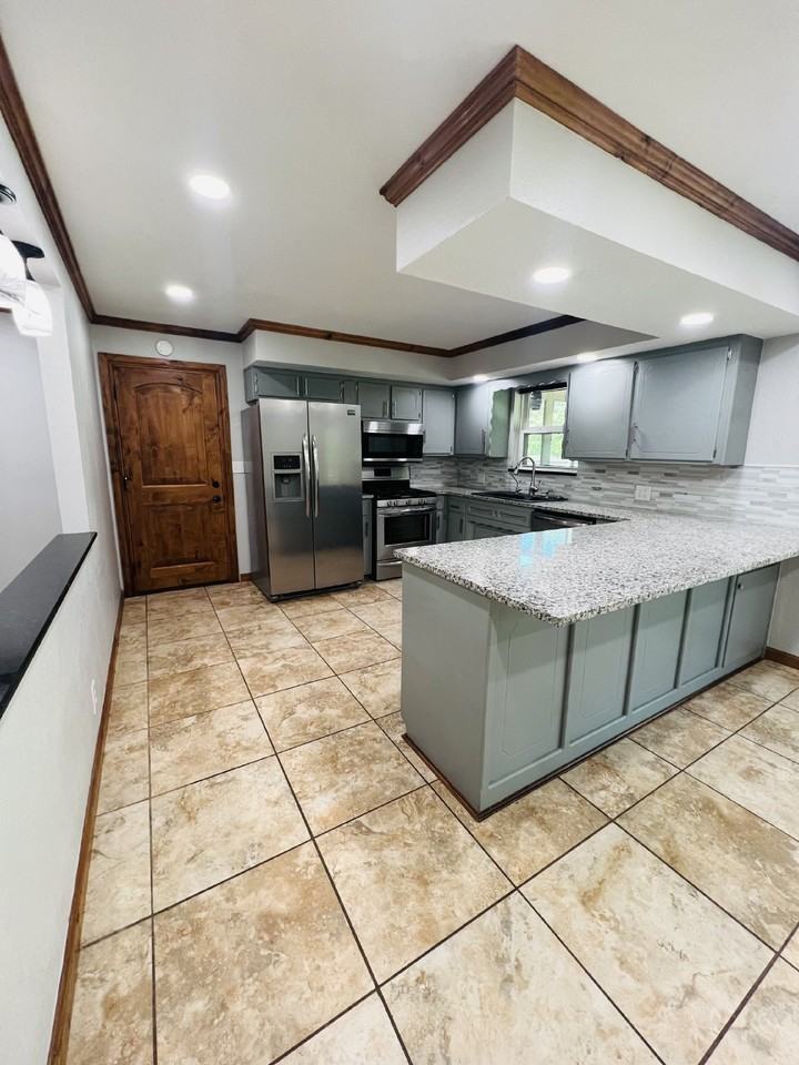 3615 N Grant St - Photo 5 of 21