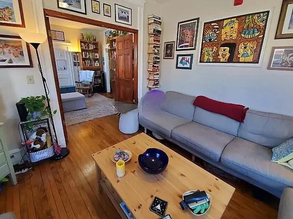 Brookline St #2L - Photo 2 of 6