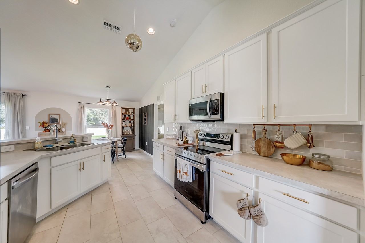 620 Jaxson Blvd #NA - Photo 6 of 23