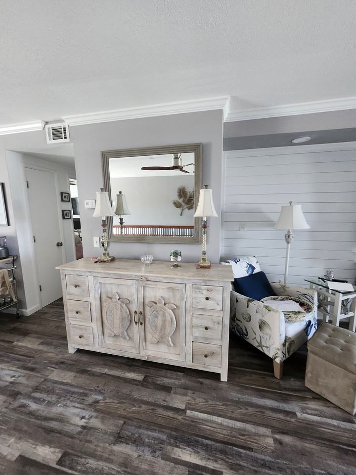 1819 Shore Dr S #217 - Photo 5 of 9