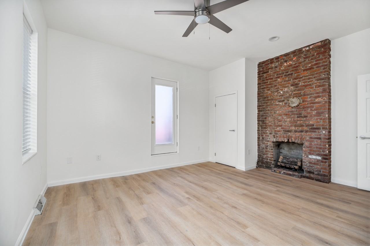 3401 Butler St #1R - Photo 4 of 20