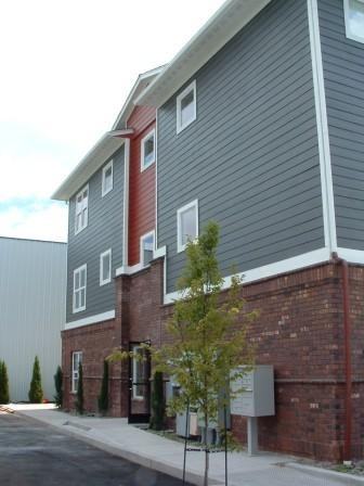 333 1st Ave E - Photo 4 of 4