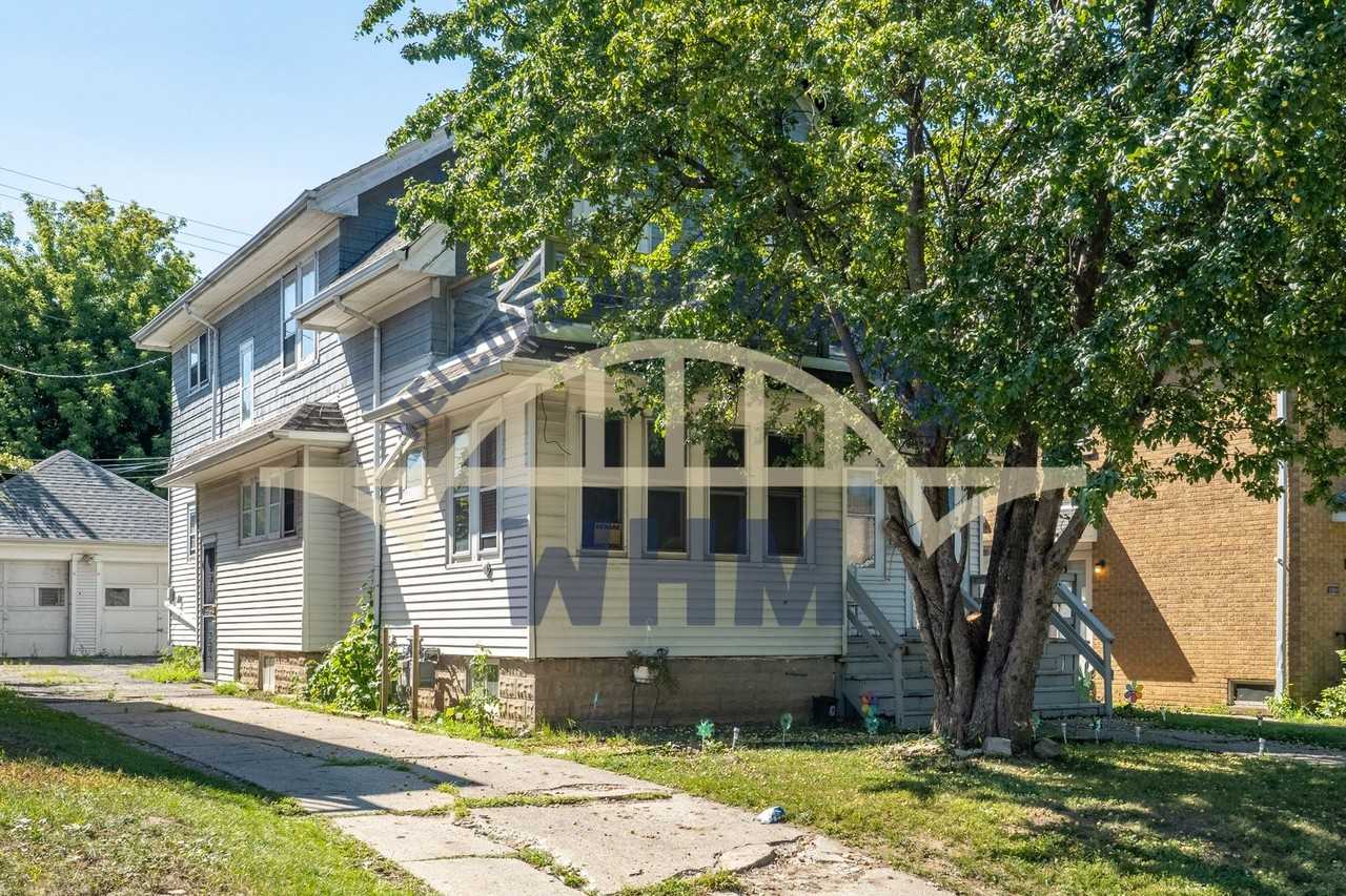 2931 N 60th St - Photo 3 of 16