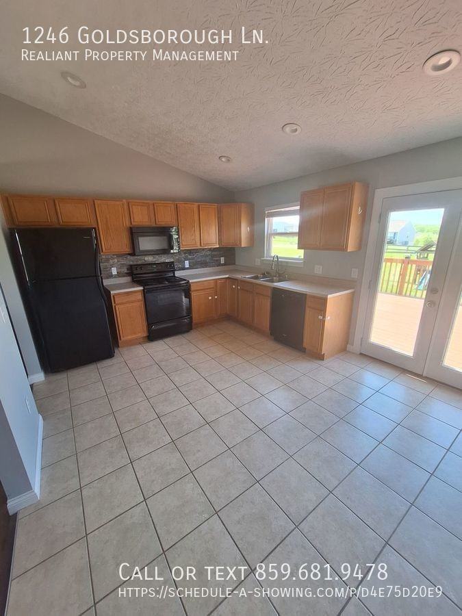 1246 Goldsborough Ln - Photo 3 of 26