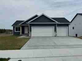 featured image of 168 Stonelake Drive Southeast