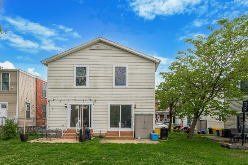174 Simpson Rd - Photo 3 of 15