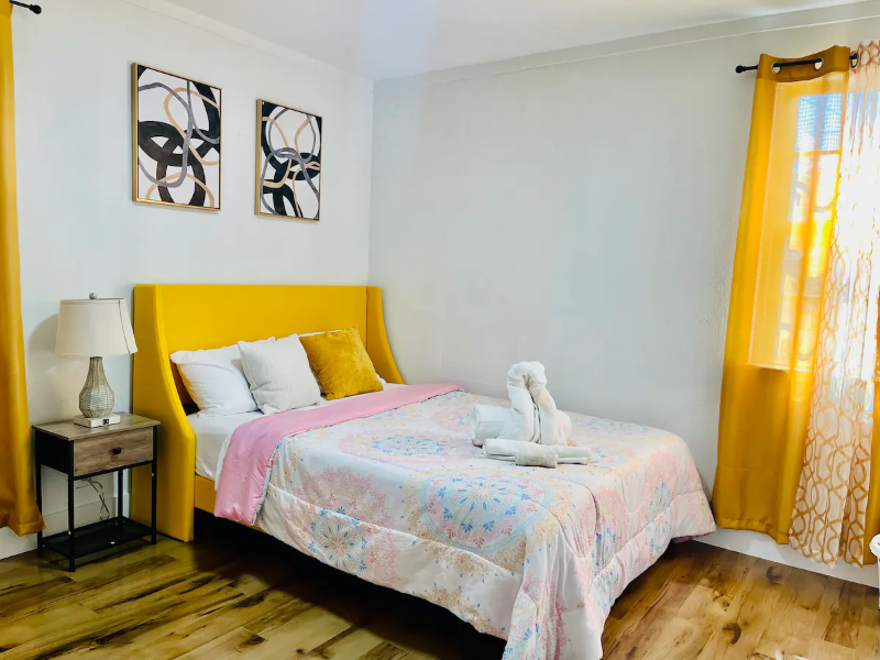 3723 Stafford St - Photo 4 of 20