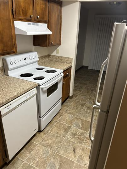 1078 46th Pl Se #1078 - Photo 2 of 3