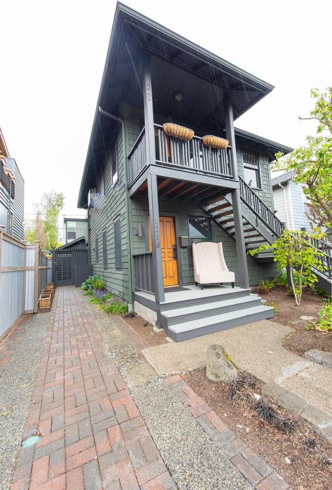 1208 E Barclay Ct #1 - Photo 2 of 25
