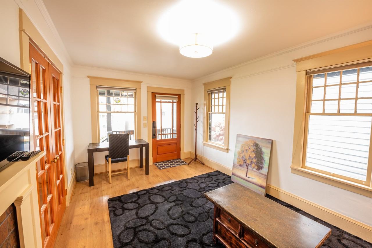 1208 E Barclay Ct #1 - Photo 6 of 25