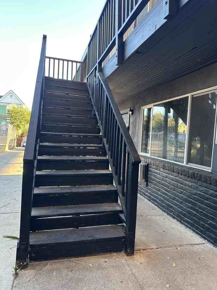 1233 E. Weber Avenue - Photo 6 of 24