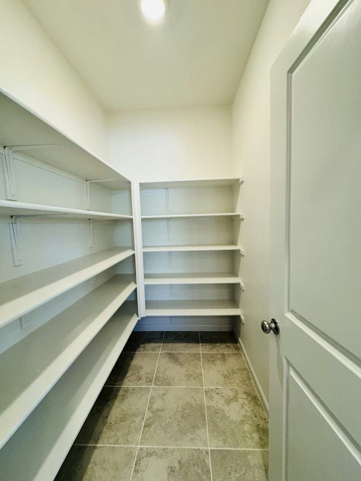 5348 Knights Valley Lane - Photo 5 of 24