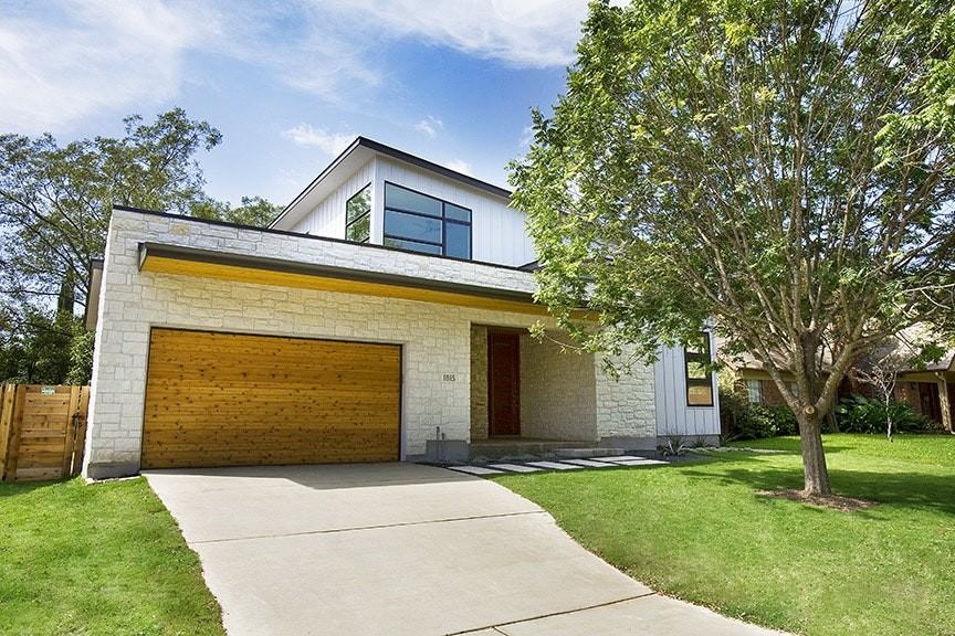1815 Margaret St - Photo 2 of 24