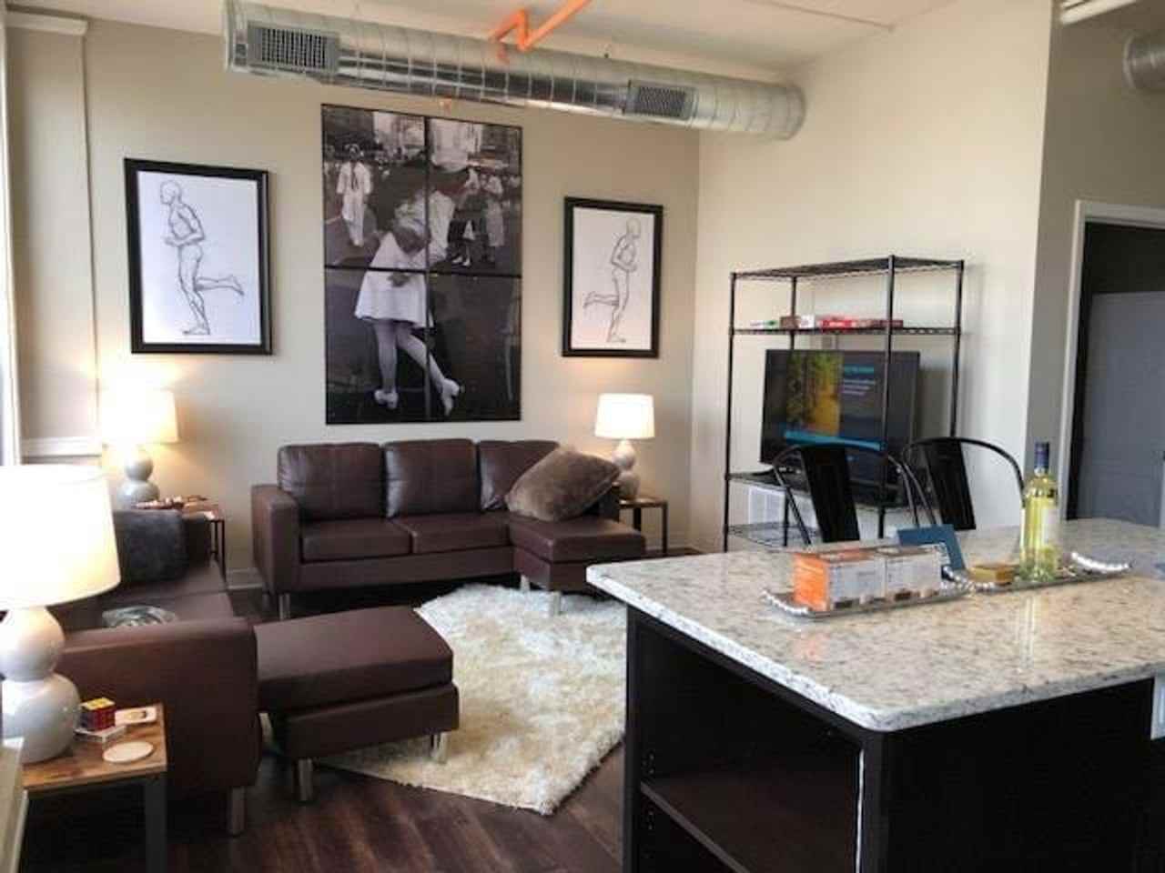 5&15 Apartments - Photo 5 of 50