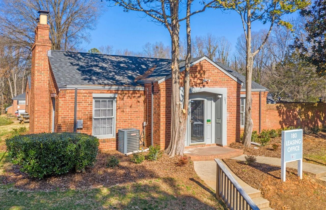 Park Fairfax Apartments - Photo 5 of 10