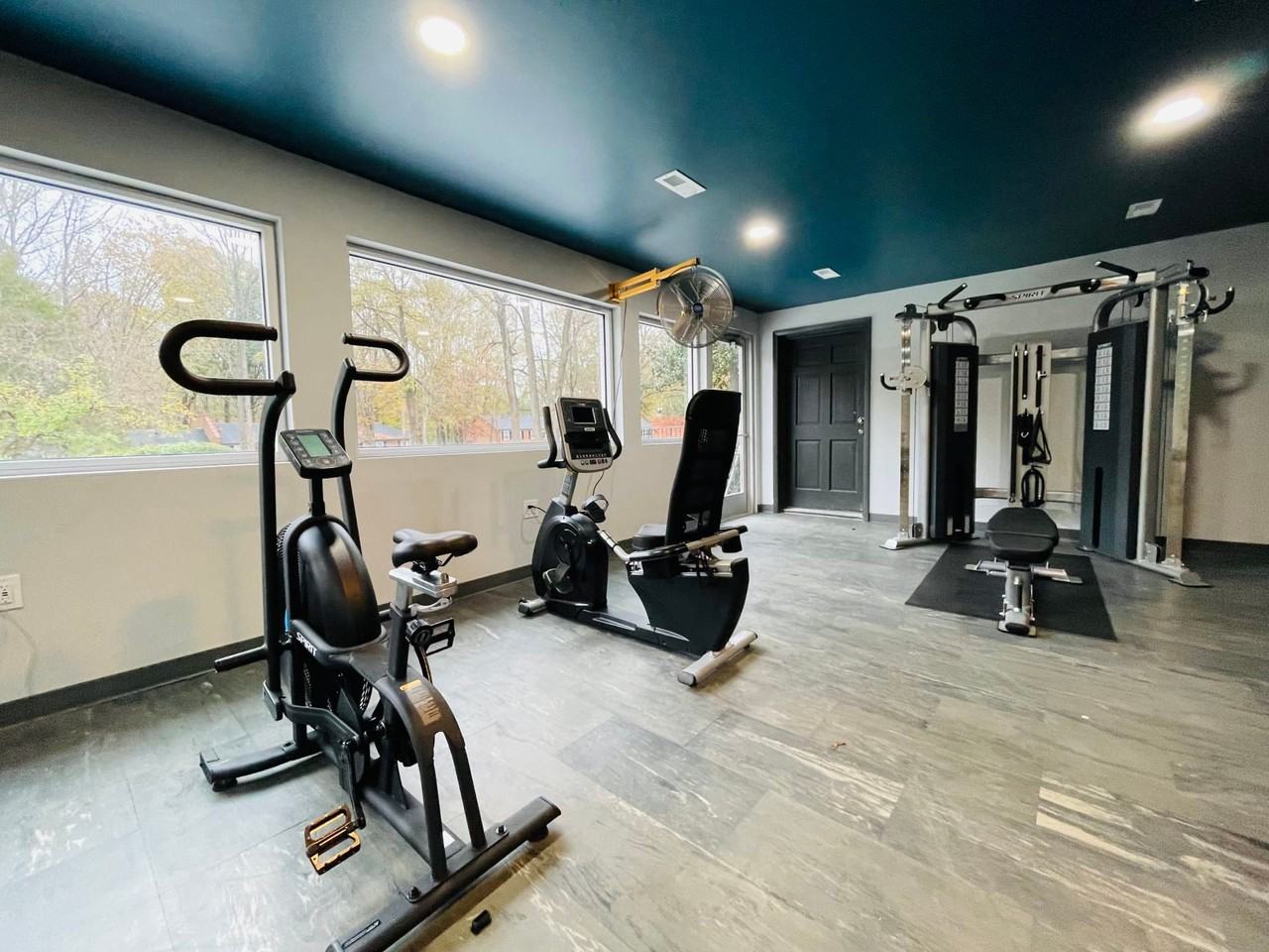 Park Fairfax Apartments - Photo 7 of 10