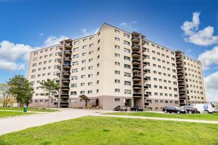 Mona Lisa Apartments - Photo 1 of 1