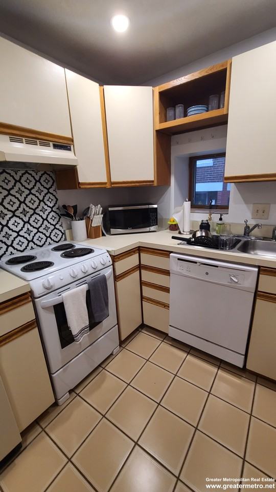 183 Endicott St #1 - Photo 7 of 15