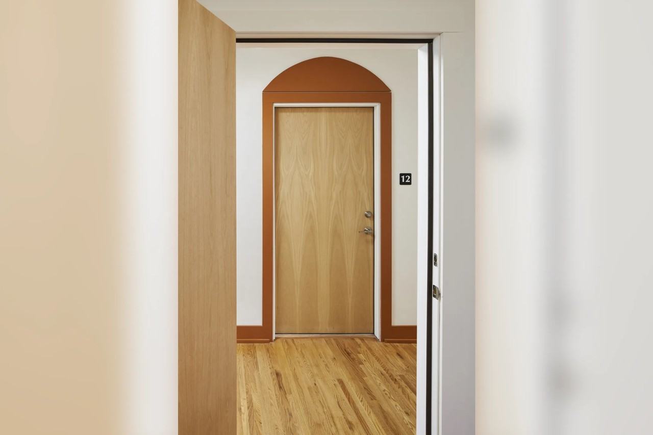 1721 University Ave Se - Photo 2 of 10