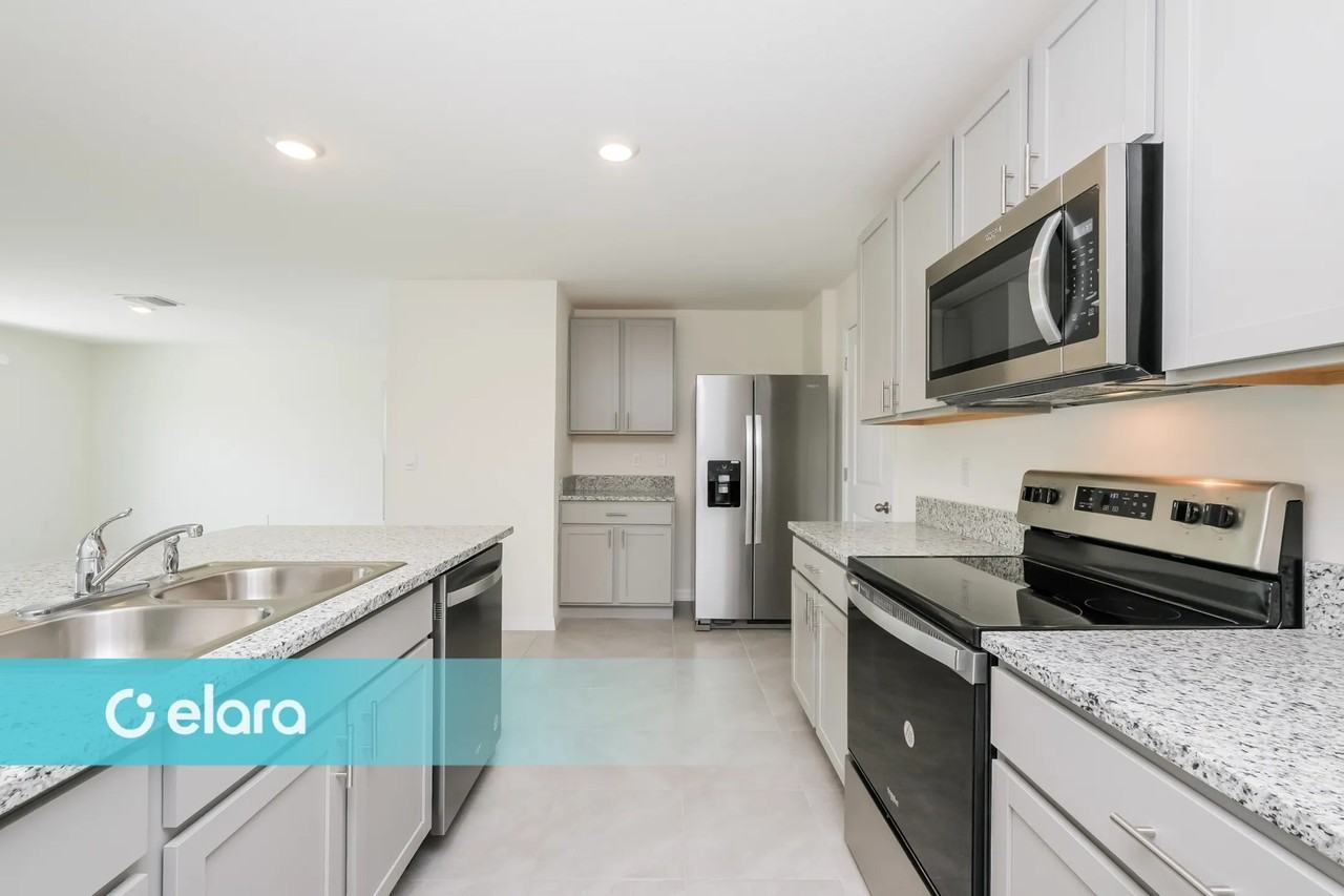 5495 Logan Cave Ave - Photo 3 of 20
