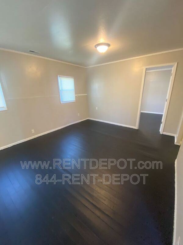 2416 N New York Ave - Photo 3 of 7