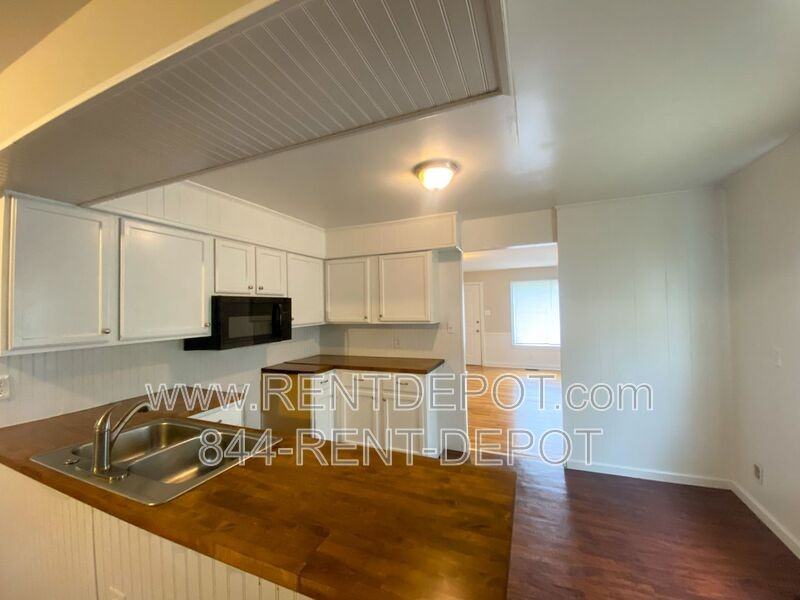 2035 Hicks Dr - Photo 3 of 12