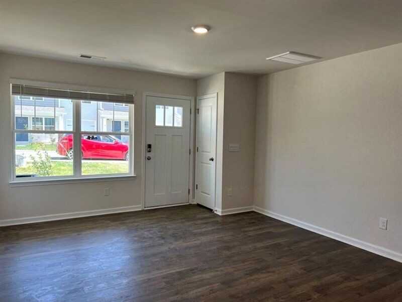 15 Benedict Ln - Photo 2 of 35