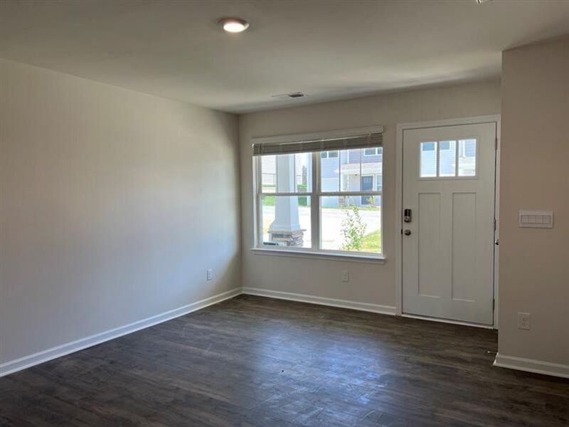 15 Benedict Ln - Photo 3 of 35