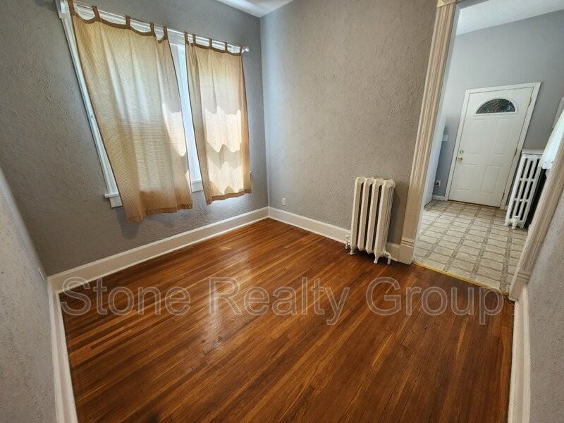 2226 N 10th St #1 - Photo 5 of 10