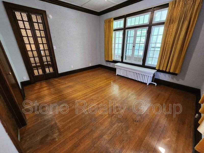 2226 N 10th St #1 - Photo 7 of 10