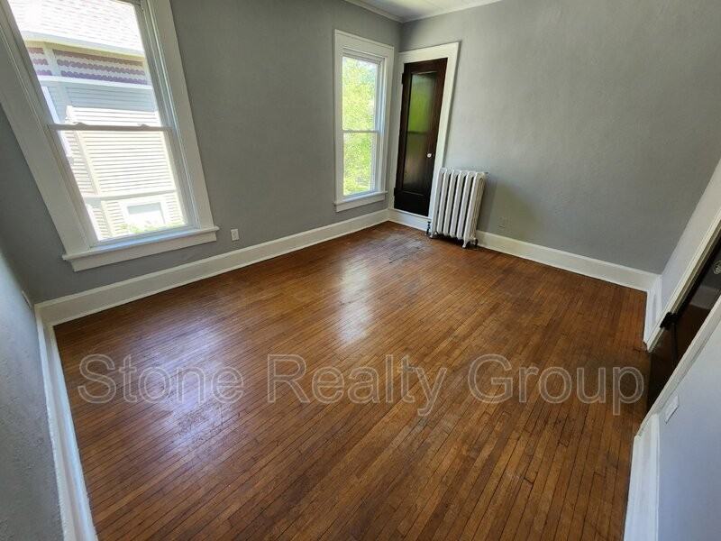 2226 N 10th St #2 - Photo 5 of 8