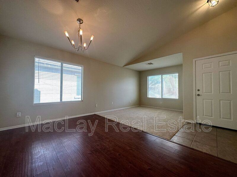 45560 W Tulip Ln - Photo 6 of 20