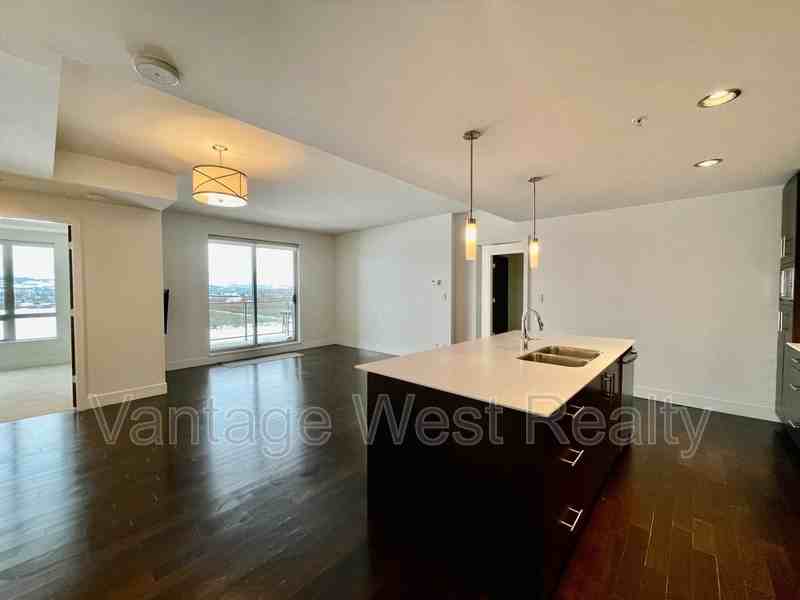 900 Springfield Rd - Photo 5 of 39