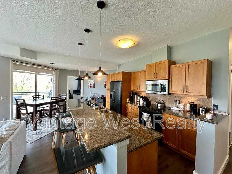 2000 Agassiz Rd - Photo 3 of 23