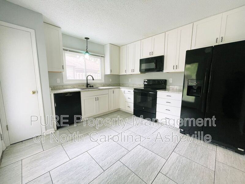 38 Morning Glory Dr #C - Photo 3 of 16
