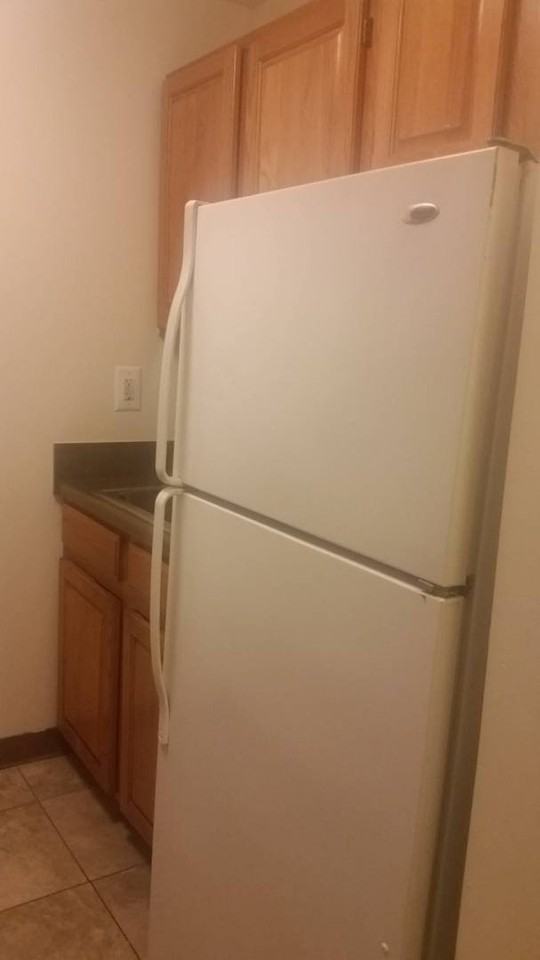 476 Cleveland Street - Photo 6 of 17